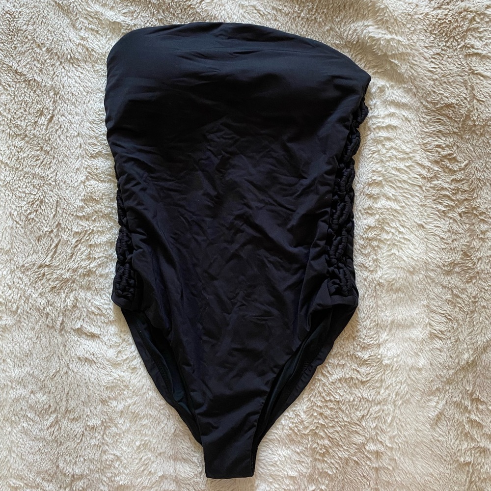 RED CARTER BLACK ONE PIECE